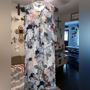 NWOT KATE AND MALLORY COLLARED BUTTON DOWN DRESS SIZE SMALL